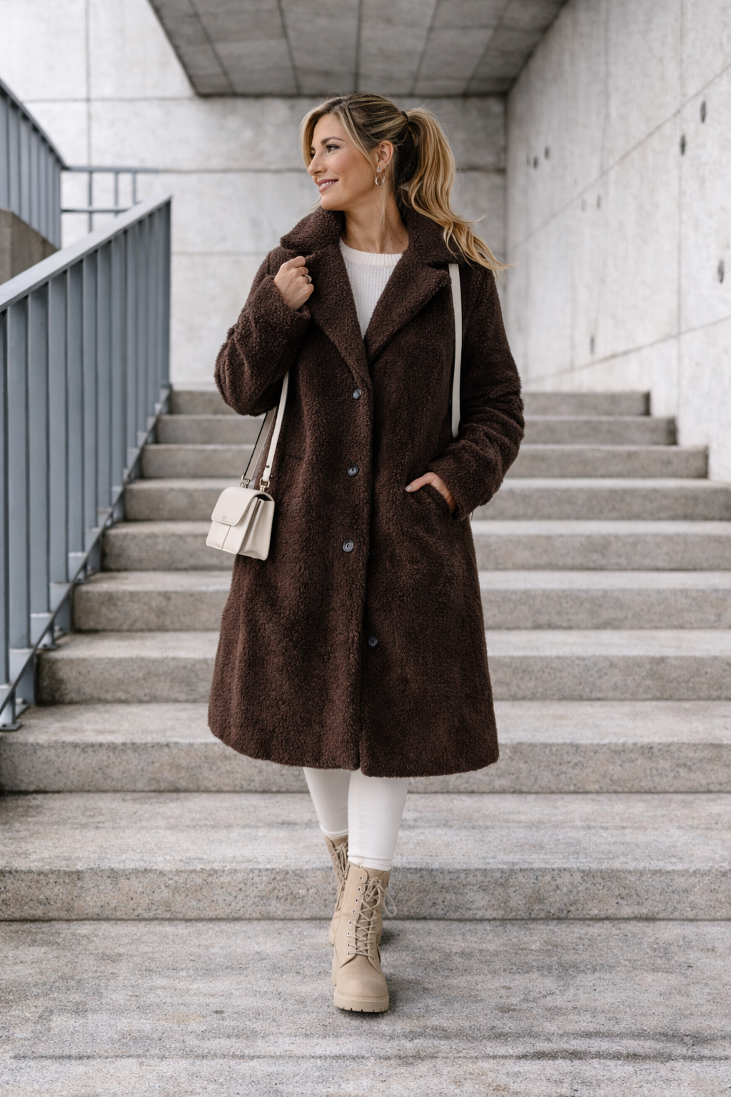 ABRIGO COZY TEDDY FLEECE